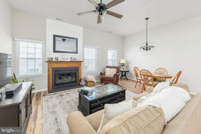 425 TRINIDAD BLVD, Williamstown, NJ 08094