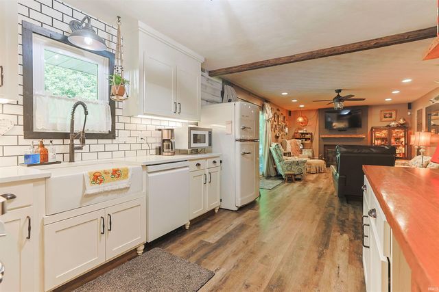 52190 Conestoga Court, Granger, IN 46530