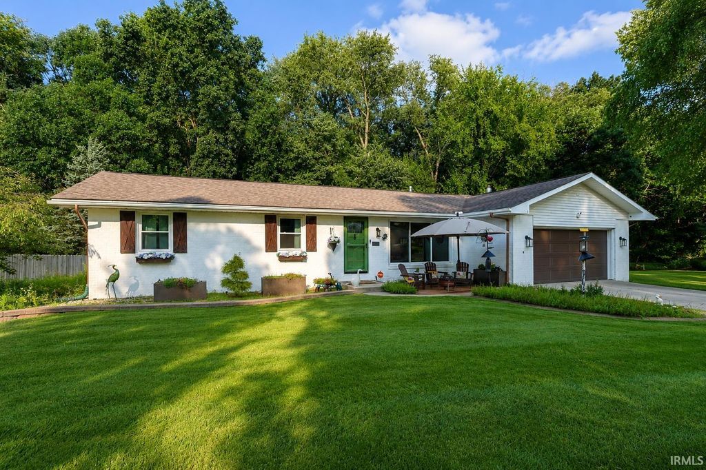 52190 Conestoga Court, Granger, IN 46530