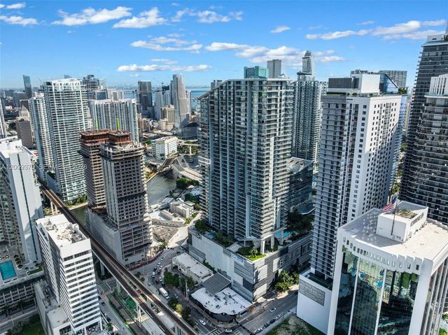 88 SW 7th St 3801, Miami, FL 33130