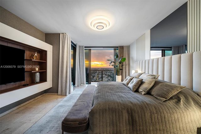 88 SW 7th St 3801, Miami, FL 33130