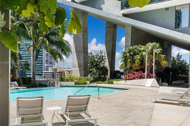 88 SW 7th St 3801, Miami, FL 33130