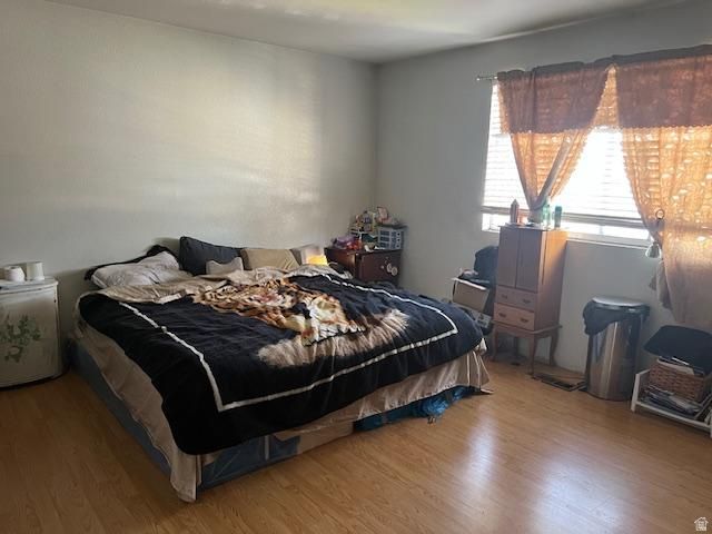 1343 W PERSIMMON PL, Taylorsville, UT 84123