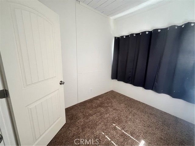 529 E Latham Avenue, Hemet, CA 92543