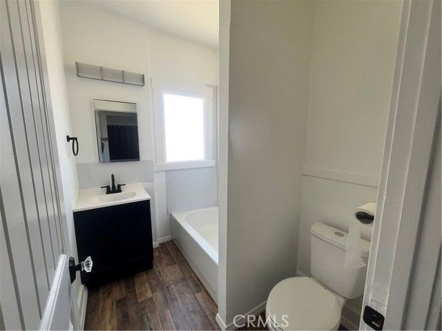 529 E Latham Avenue, Hemet, CA 92543