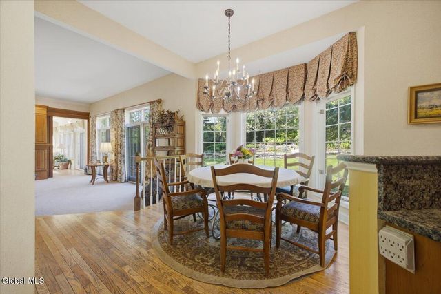 2231 Hunt Club Drive, Schodack, NY 12033