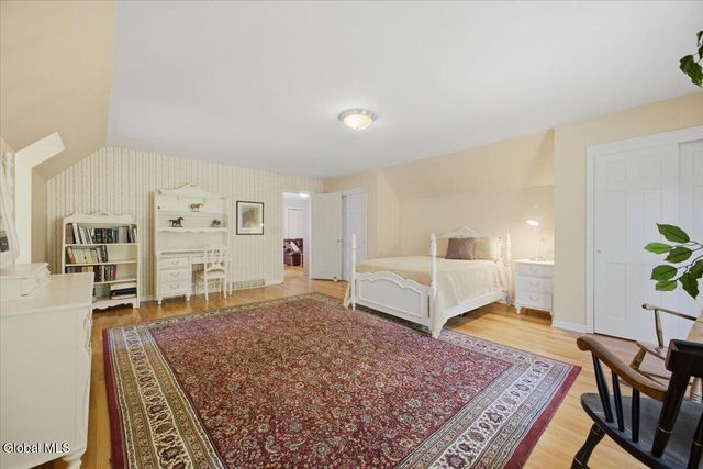 2231 Hunt Club Drive, Schodack, NY 12033