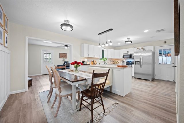 1202 S Paisano, Rockport, TX 78382