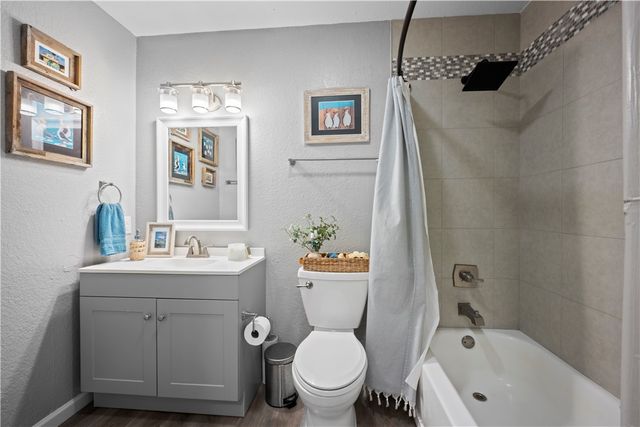 1202 S Paisano, Rockport, TX 78382