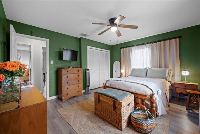 1202 S Paisano, Rockport, TX 78382