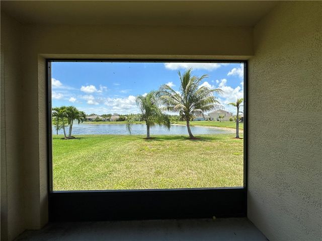 3315 Rockport Street SW, Vero Beach, FL 32968