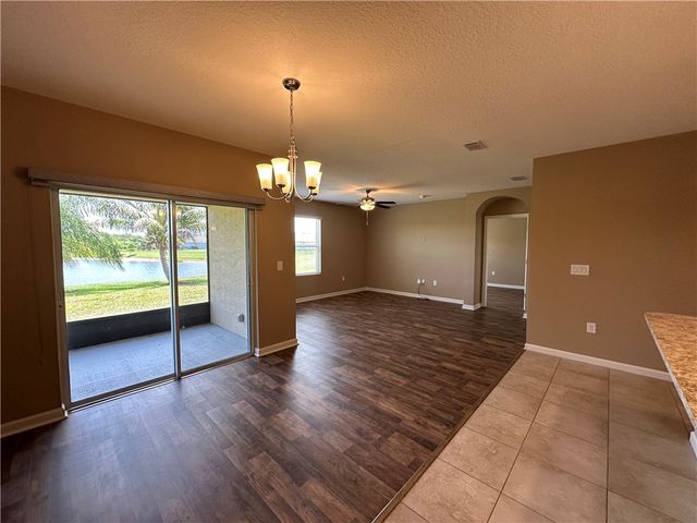 3315 Rockport Street SW, Vero Beach, FL 32968
