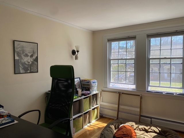 22 Cleveland Rd, Wellesley, MA 02481