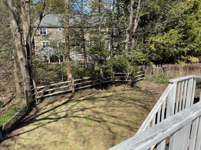 22 Cleveland Rd, Wellesley, MA 02481