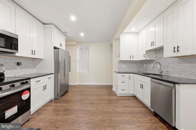 1814 MARKET ST, Upper Chichester, PA 19061