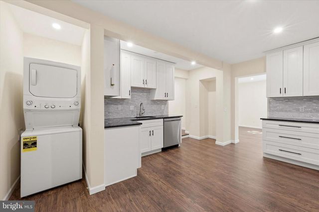 1814 MARKET ST, Upper Chichester, PA 19061