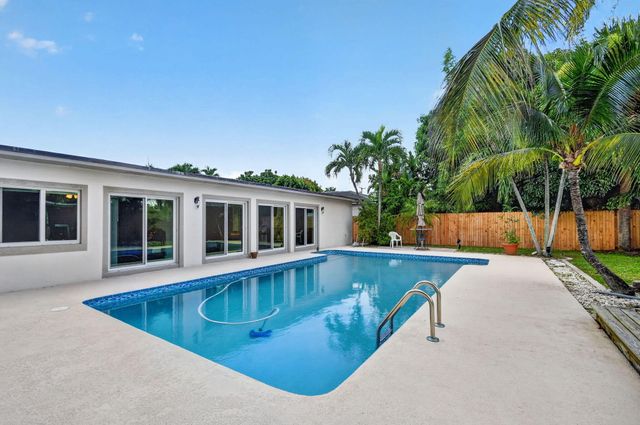 111 VASSAR Drive, Lake Worth Beach, FL 33460