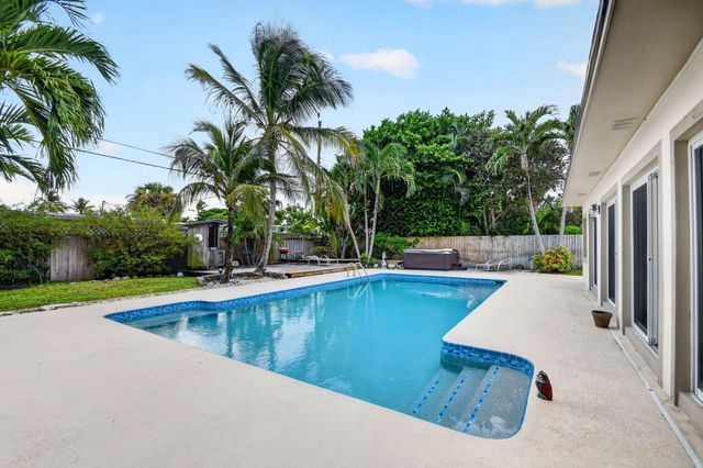 111 VASSAR Drive, Lake Worth Beach, FL 33460