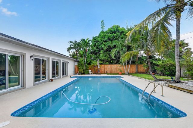 111 VASSAR Drive, Lake Worth Beach, FL 33460