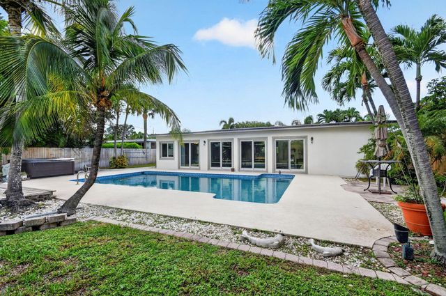 111 VASSAR Drive, Lake Worth Beach, FL 33460