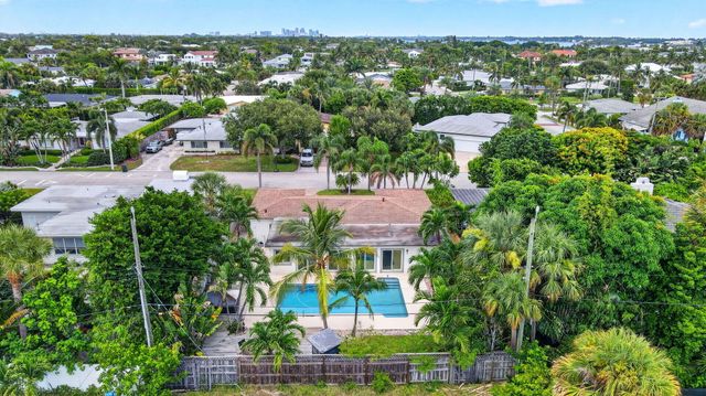 111 VASSAR Drive, Lake Worth Beach, FL 33460