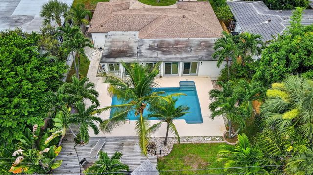 111 VASSAR Drive, Lake Worth Beach, FL 33460