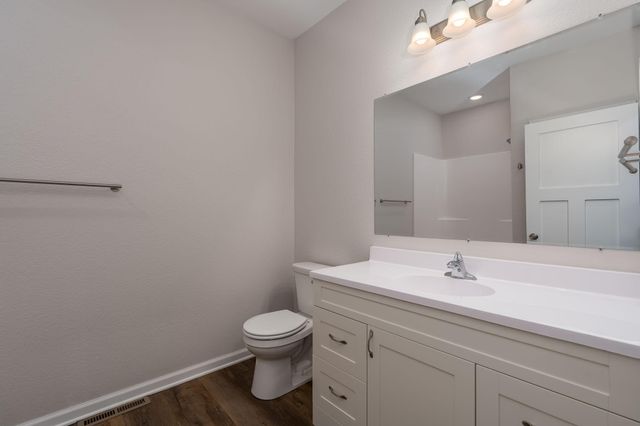 3121 Noble Drive, Mankato, MN 56001