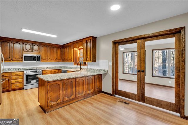 204 Creekside Drive, Gray, GA 31032