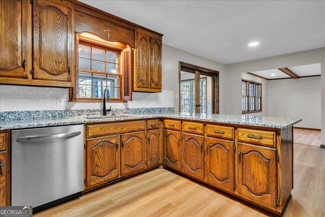 204 Creekside Drive, Gray, GA 31032