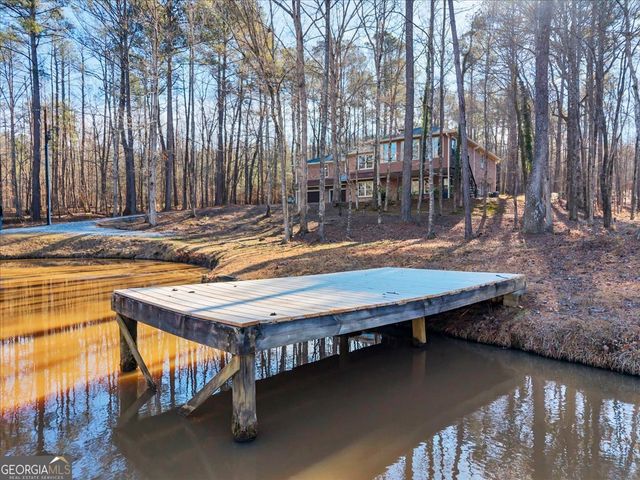 204 Creekside Drive, Gray, GA 31032