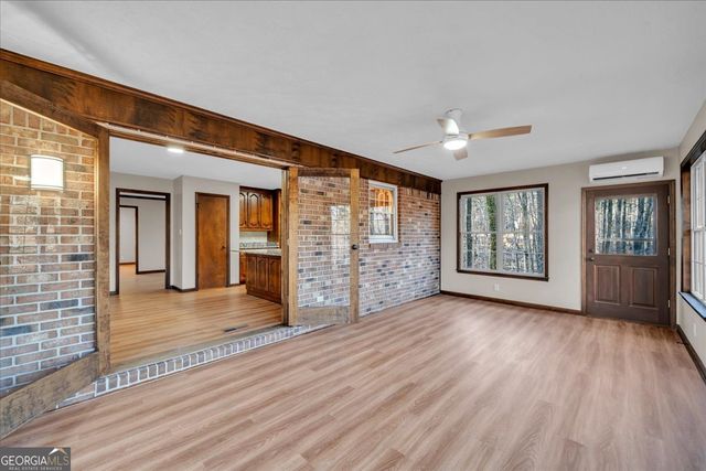 204 Creekside Drive, Gray, GA 31032