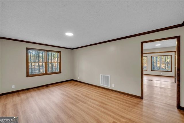 204 Creekside Drive, Gray, GA 31032