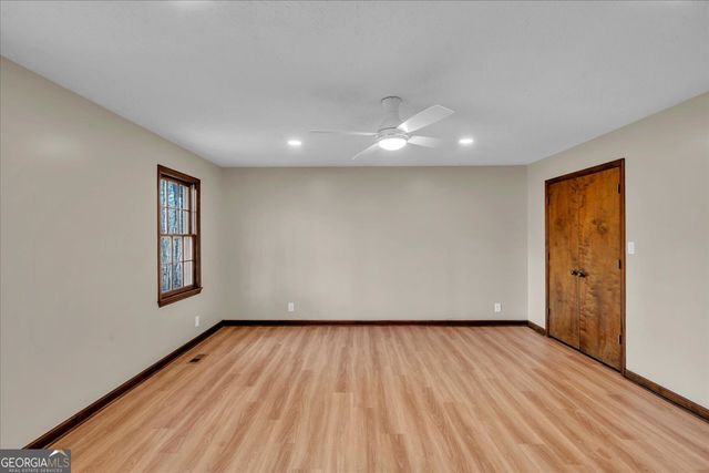 204 Creekside Drive, Gray, GA 31032