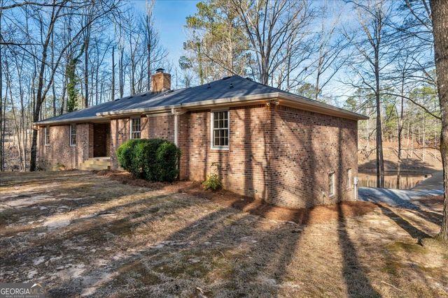 204 Creekside Drive, Gray, GA 31032