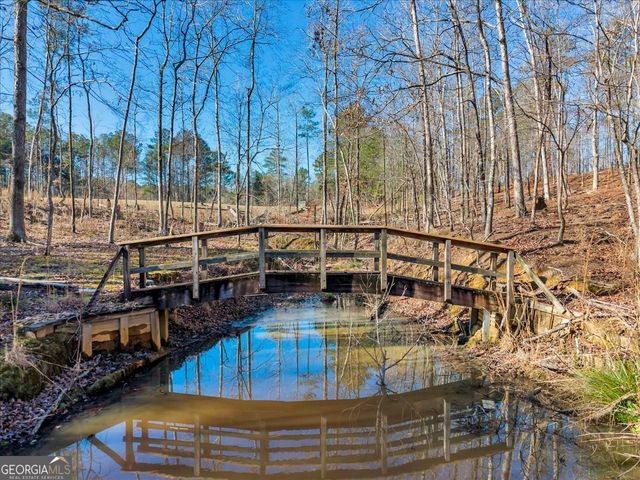 204 Creekside Drive, Gray, GA 31032