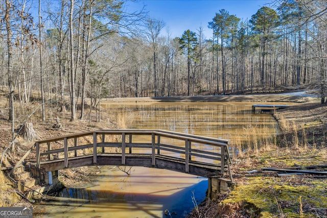 204 Creekside Drive, Gray, GA 31032