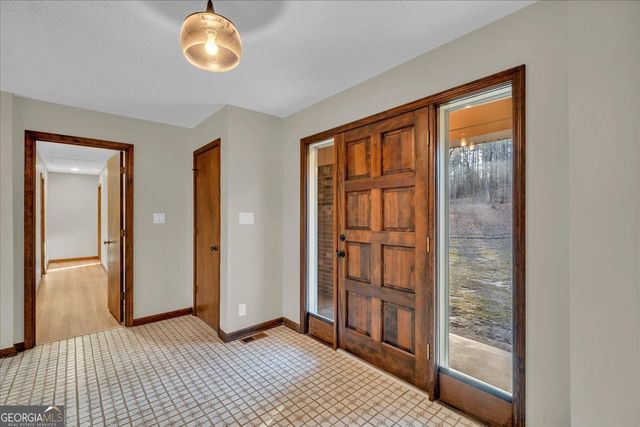 204 Creekside Drive, Gray, GA 31032