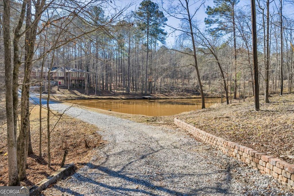 204 Creekside Drive, Gray, GA 31032