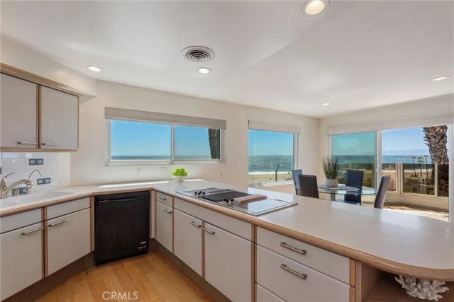 7335 Vista Del Mar Lane, Playa Del Rey, CA 90293