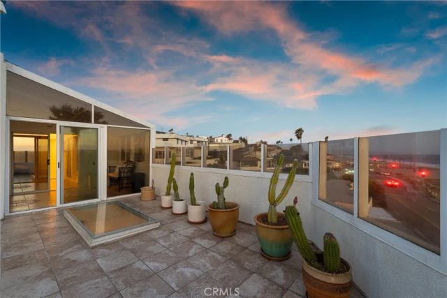 7335 Vista Del Mar Lane, Playa Del Rey, CA 90293