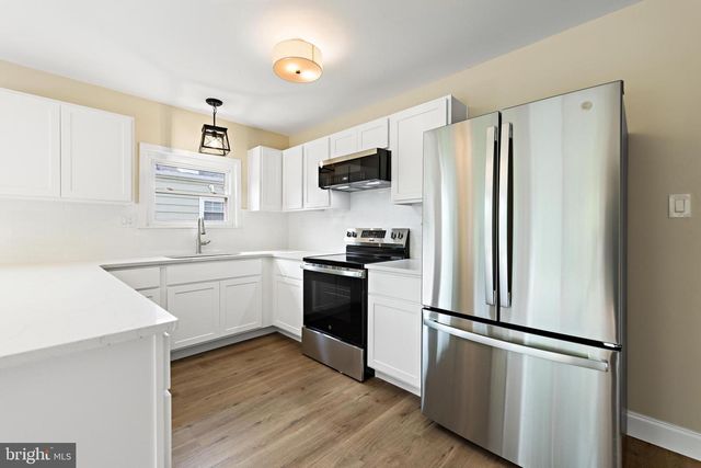 350 BARBADOS DR N, Toms River, NJ 08757