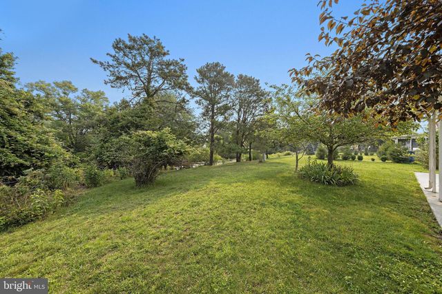 350 BARBADOS DR N, Toms River, NJ 08757