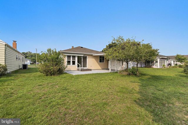 350 BARBADOS DR N, Toms River, NJ 08757