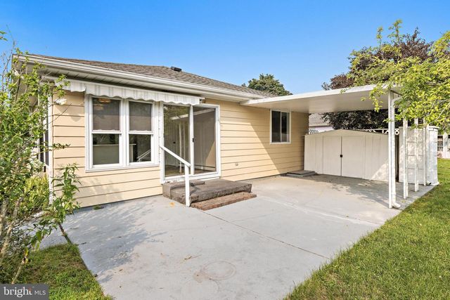 350 BARBADOS DR N, Toms River, NJ 08757