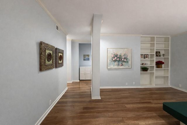 35 Litchfield Lane 229, Houston, TX 77024