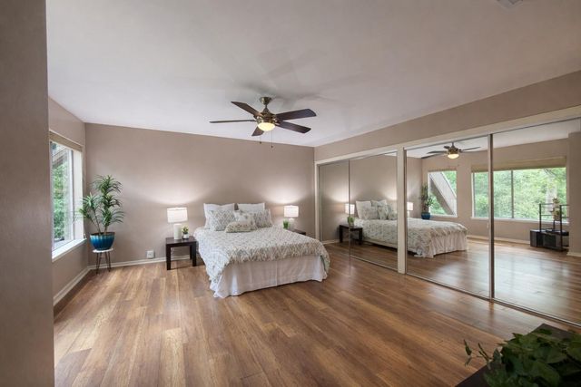 35 Litchfield Lane 229, Houston, TX 77024