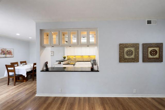 35 Litchfield Lane 229, Houston, TX 77024