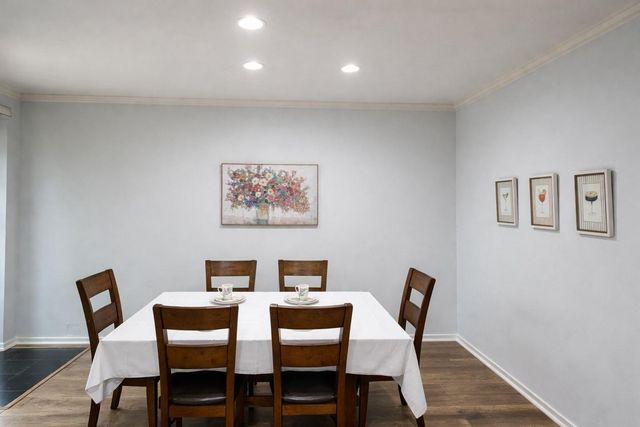 35 Litchfield Lane 229, Houston, TX 77024