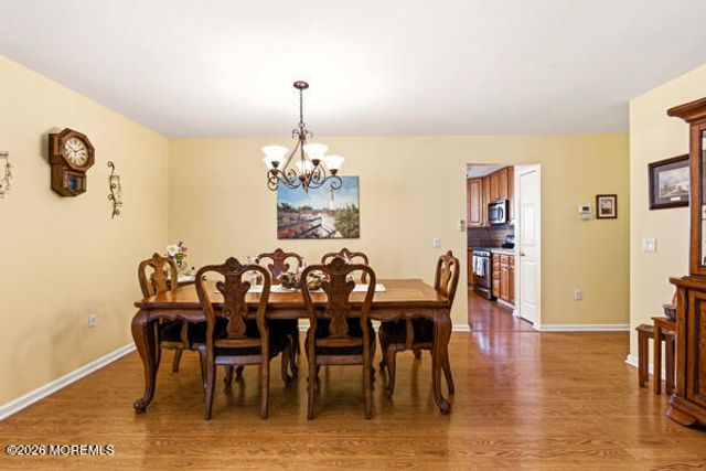 4 Rosewood Court, Lakewood, NJ 08701