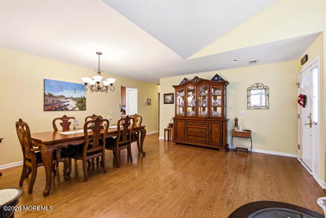 4 Rosewood Court, Lakewood, NJ 08701